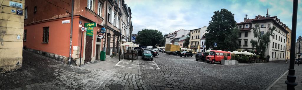 Studio z ogrodem przy Starej Zajezdni Kraków Zewnętrze zdjęcie
